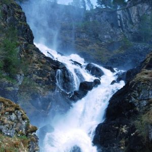 DSC 0073 Ein Wasserfall unterwegs.