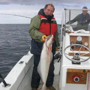 Und da ist er nun,gefangen an einem Dorschblinker