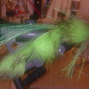 Hechtstreamer
Mustad Salswasserhaken 1/0 2mal lang
Gesamtlänge 13cm