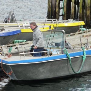 19 Fuß Boote mit 70 PS Außenborder , Echolot und Kartenplotter