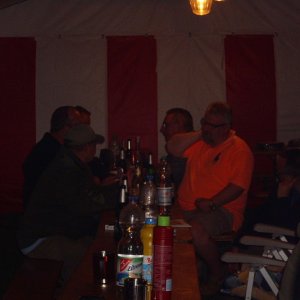 Die sitzen ja immer noch