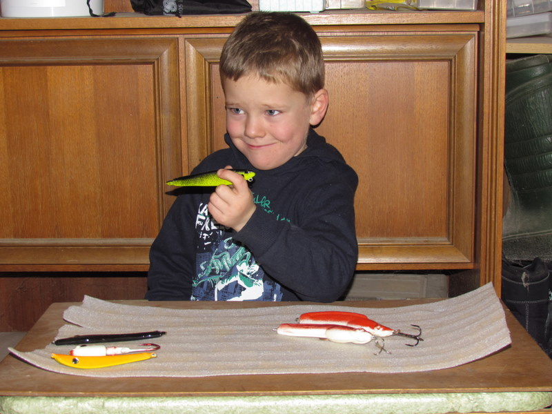 ....auch die Kleinen wollen früh anfangen, denn früh übt sich wer ein Meister werden will.