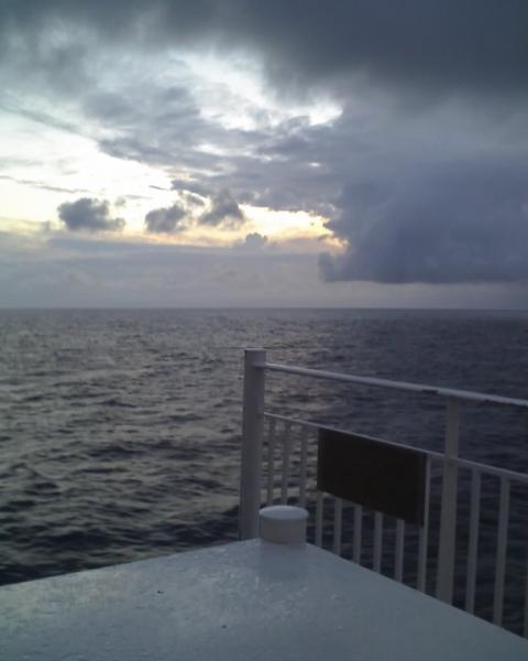 Auf der Fjordcat/ Rückreise

Bizarre Wolken