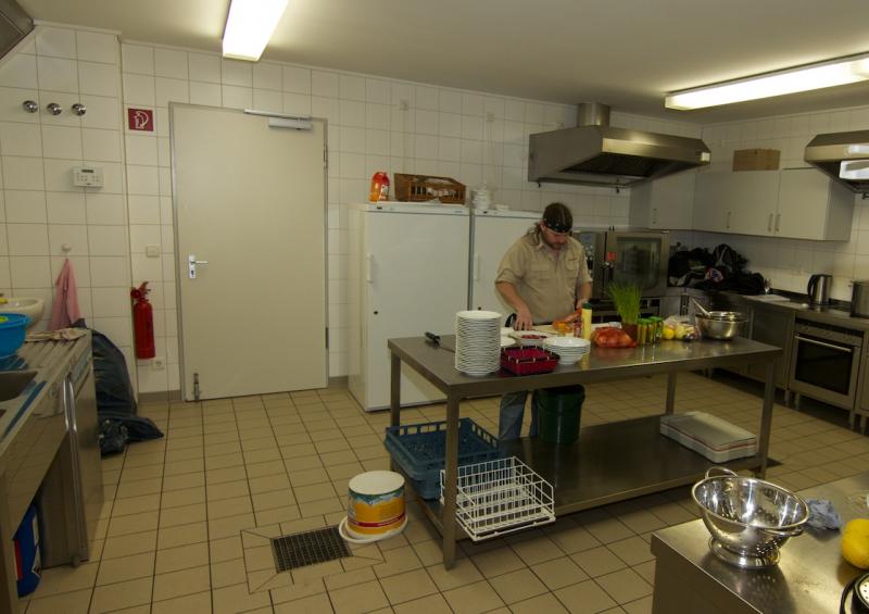björnalleinzuhaus