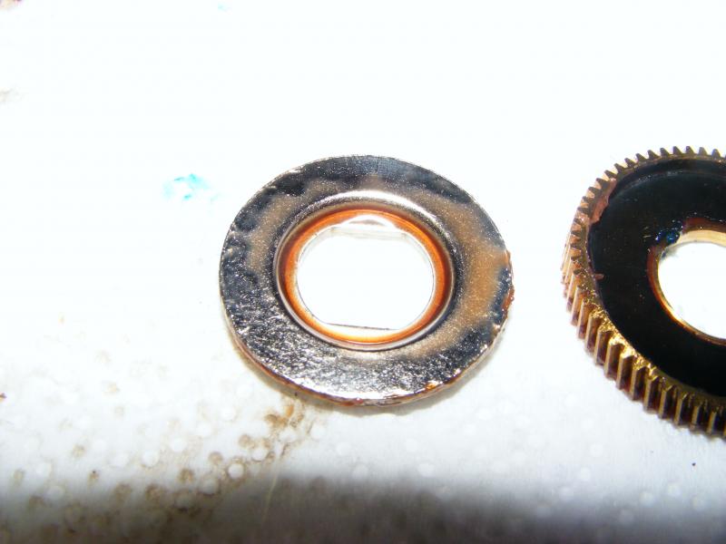 die einzelnen Bremsscheiben  triefen nur so vor Fett