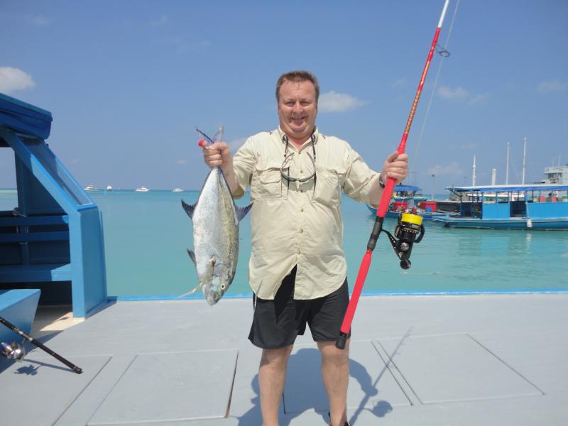 Dieser Bluefin Jack konnte dem Xhoff-Popper, meiner Daiwa Dogfight und meiner Popping-Rute Fisherman GT Game T RS nicht widerstehen.
Malediven 2011