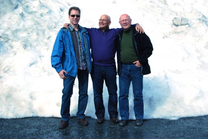 DSC 0069  Schnee im Mai.