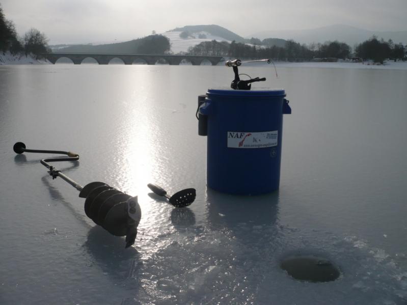 Eisangelromantik am Diemelsee
