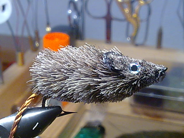 und hier  nach der Schnippelei 
dieses mal auf einem Sz 1 Mustad
80500BL Classic