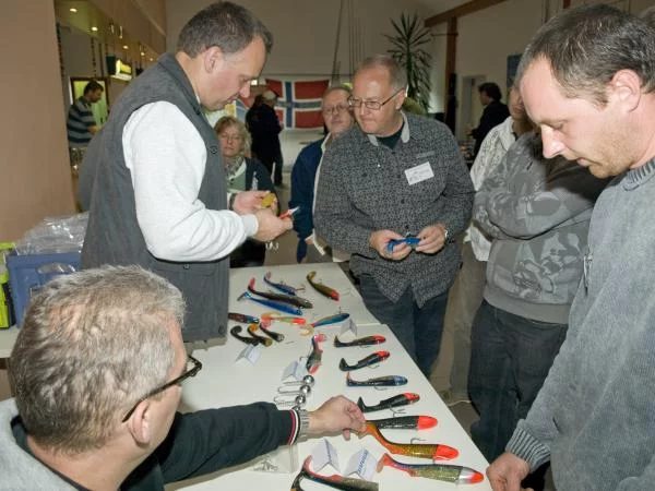 user6 pic166 1255807540