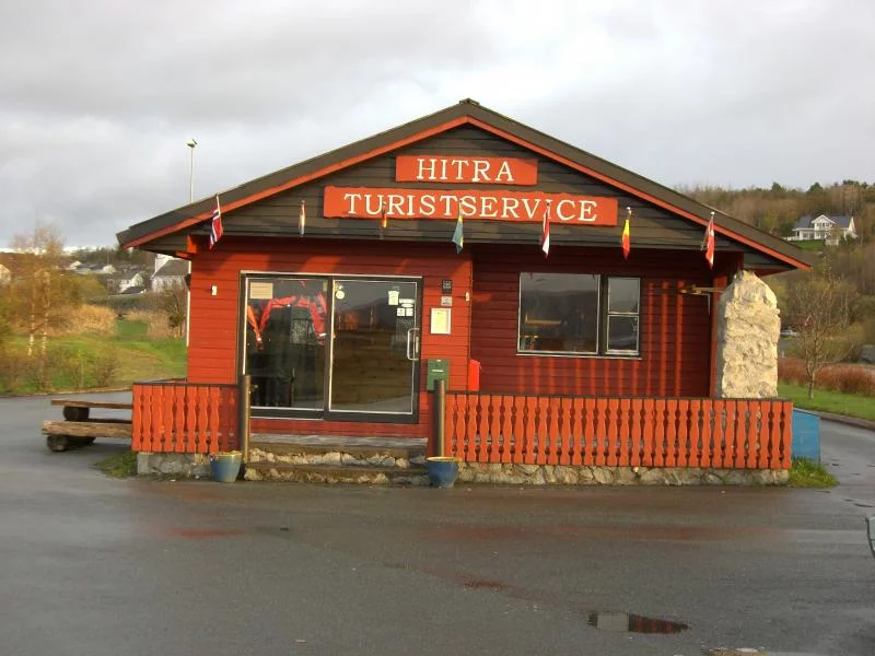 Wir sind mal wieder viel zu früh am Büro